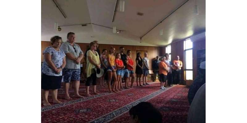 سانحہ نیوزی لینڈ کے بعد غیر مسلموں کی بڑی تعداد کا مساجد کی طرف رجوع