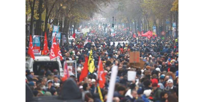 فرانسیسی عوام نئی پینشن پالیسی کے خلاف سڑکوں پر ،دوسرے روز بھی احتجاج