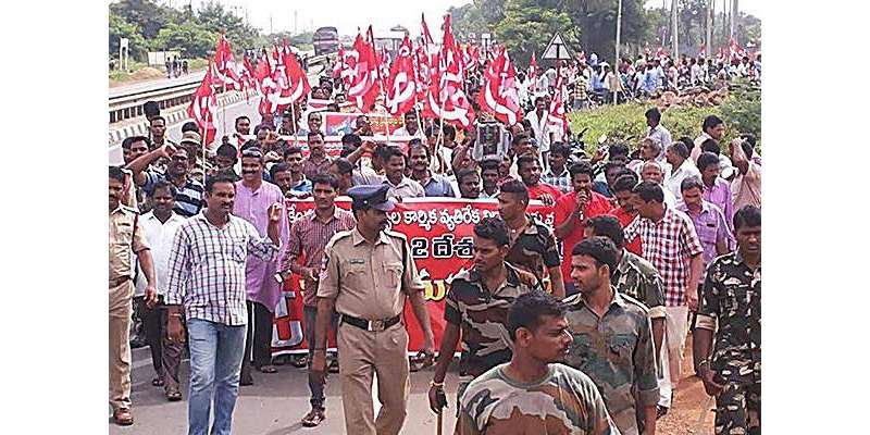 انٹرنیشنل ٹریڈ یونین آف کنفیڈریشن کی کال پر ہندوستان میں مزدوروں ..