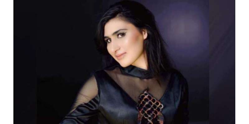 گلوکارہ ثناء تاجک نے موسیقی کی دنیا میں محض دوسال میں ہی نام کما لیا