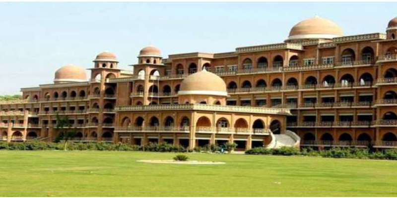 جامعہ پشاور ملازمین کی فلاح و بہبود پر یقین رکھتی ہے، ڈاکٹر بشیر احمد
