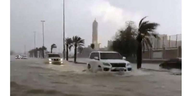 متحدہ عرب امارات میں طوفانی بارش نے سب کچھ درہم برہم کر دیا