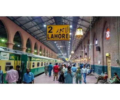 محکمہ ریلوے پاکستان نے مسافر ٹرینوں کے کرایوں میں10 فیصد اضافہ کردیا 