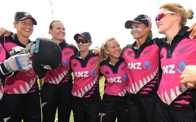 آسٹریلیا اور نیوزی لینڈ خواتین کرکٹ ٹیموں کے درمیان پہلا ون ڈے انٹر نیشنل میچ تین اکتوبر کو کھیلا جائیگا
