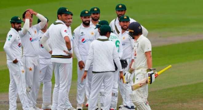 پاکستان اور انگلینڈ کے درمیان دوسرے ٹیسٹ میچ کے تیسرے روز کا کھیل بارش کی نذر