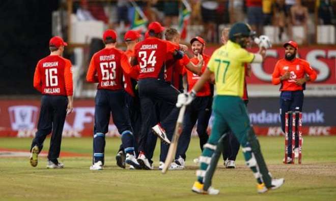 انگلینڈ نے دوسرے ٹی 20 انٹرنیشنل میں جنوبی افریقہ کو 2 رنز سے ہرا دیا