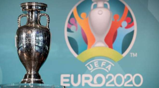 پہلی مرتبہ فٹبال کی دنیا کے دوسرے بڑے ٹورنامنٹ یوروکپ کا انعقاد خطرے میں پڑ گیا