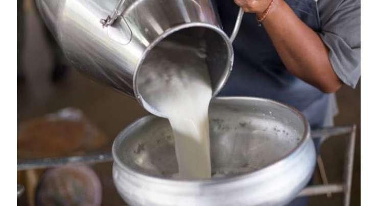 پنجاب فوڈ اتھارٹی کی فوڈ سیفٹی ٹیم کی مضر صحت دودھ فروخت کرنے والوں کیخلاف کارروائی‘ دودھ فروخت کرنے والی 5 ڈیری سٹور سیل