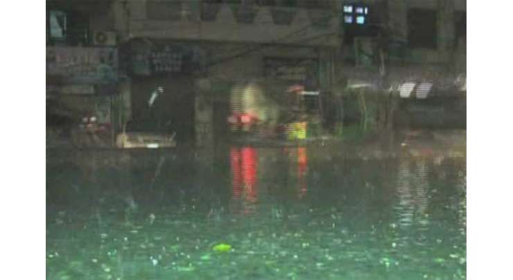 لاہور سمیت پنجاب بھر میں موسلادھار بارش سے سردی میں اضافہ