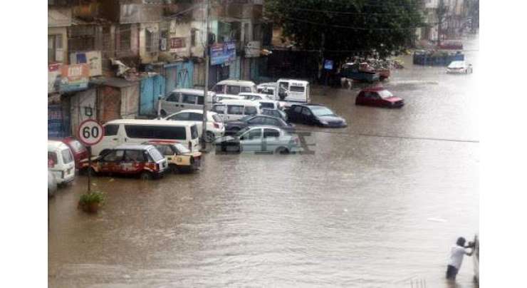 بارش آئی ،بجلی گئی، کراچی میں کئی نالے ابل پڑے، سڑکیں بلاک، ٹریفک معطل