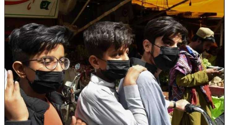 پاکستان میں ماسک بنانے کا کوئی پلانٹ نہیں ہے،