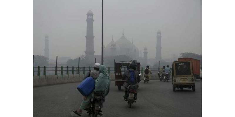 لاہور کا فضائی آلودگی میں آج پھر دنیا بھر میں پہلا نمبر