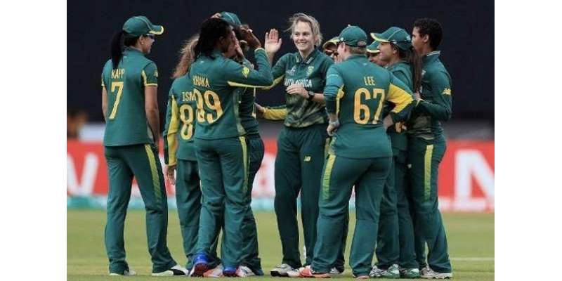 نیوزی لینڈ اور جنوبی افریقہ کی خواتین ٹیموں کے درمیان پہلا ون ڈے کرکٹ ..