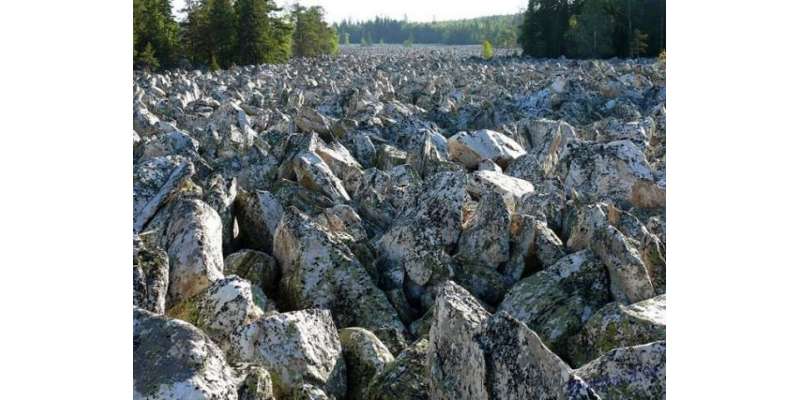 روس میں واقع پتھروں کا حیرت انگیز دریا