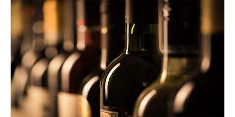 پنجاب حکومت نے صوبے میں شراب کی خرید و فروخت پر پابندی عائد کر دی