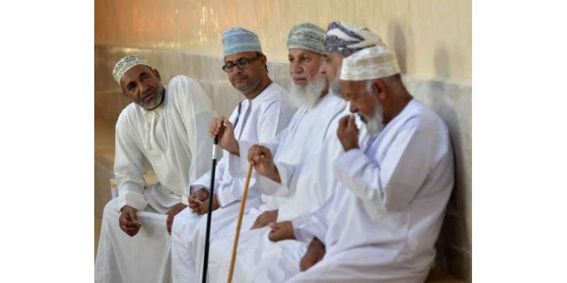 عمان نے سرکاری اداروں میں تعینات تمام تارکین وطن کی نوکریاں ختم کرنے ..