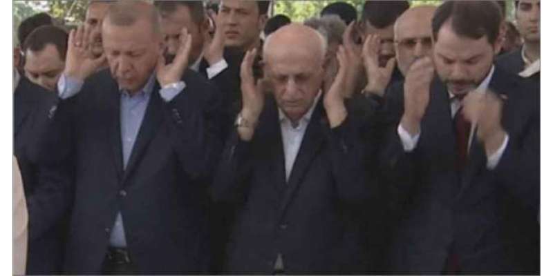 صدرِ مملکت کی ترک صدر کو جمعے کی نماز کی امامت کرنے کی دعوت