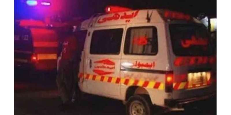 کراچی میں بس نے موٹرسائیکل سواروں کو روند ڈالا، 2 افراد جاں بحق
