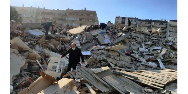 ترکی میں زلزلے کے شدید جھٹکے، کئی بلند و بالا عمارتیں گر گئیں
