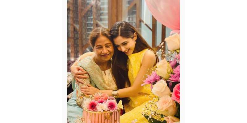 مایا علی کا والدہ کی سالگرہ پر محبت بھرا جذباتی پیغام جاری