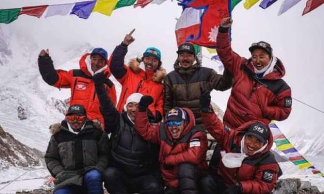 نیپالی کوہ پیماؤں نے سردیوں میں 'کے ٹو' سًر کرکے تاریخ رقم کردی