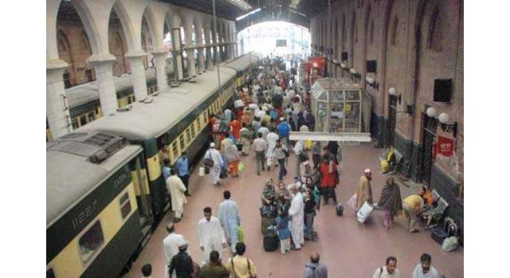 وزیر ریلوے سعد رفیق نے عید الاضحیٰ پر ریلوے کے کرایوں میں کمی کا اعلان کردیا