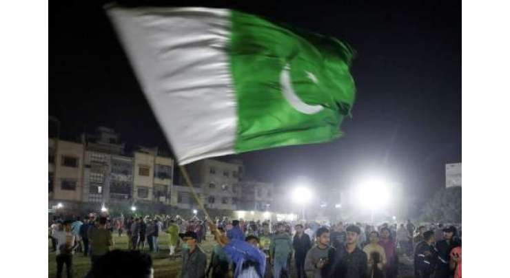 پاکستان کا دورہ ادھورا چھوڑنے والی نیوزی لینڈ کی ٹیم کو شکست دینے پر پاکستانیوں کا بھرپور جشن