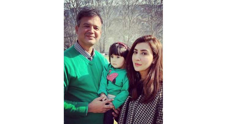 عائشہ خان کی بیٹی کے ساتھ خوبصورت تصویر وائرل