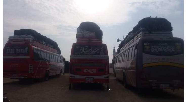 جیکب آباد پولیس نے غیر ملکی سامان سے بھری چاربنا مسافرکے کوچز پکڑ کر لاکھوں کی لین دین کے بعد چھوڑ دیں