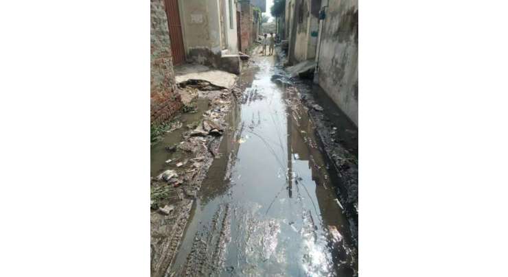 حاصل پور میں سیوریج سسٹم صفائی کا منتظر گلیوں میں گندہ پانی جمع ہونے لگا
