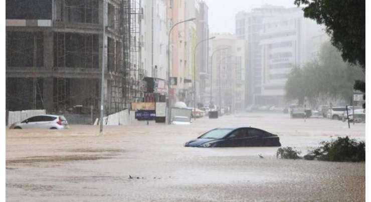 عمان ؛ سمندری طوفان سے تباہ ہونے والی گاڑیوں کے مالکان کو ریلیف مل گیا