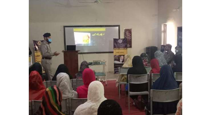 پنجاب کالج شرقپور شریف میں پری کلاسز کی طالبات کے لیے موٹروے پولیس کے باہمی اشتراک سے طالبات میں روڈ سیفٹی کے حوالے سے آگاہی پیدا کرنے کے لیے پنجاب کالج شرقپور شریف میں دوسرا کامیاب سمینار ہوا۔