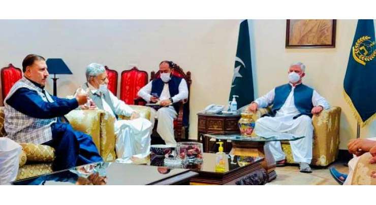 وزیراعلیٰ محمود خان سے تاجروں کی گیارہ رکنی کمیٹی کی ملاقات