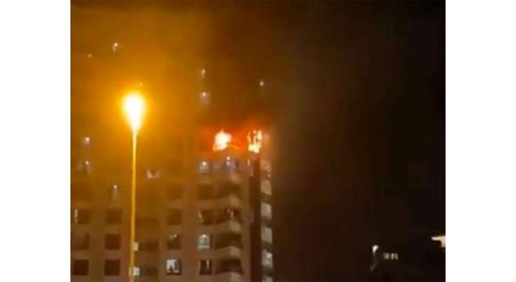 دبئی کی بلند و بالا عمارت میں آگ بھڑک اٹھی