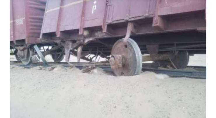 سکھر ؛ روہڑی کے قریب ٹرین حادثہ‘ بوگی پٹری سے اتر گئی