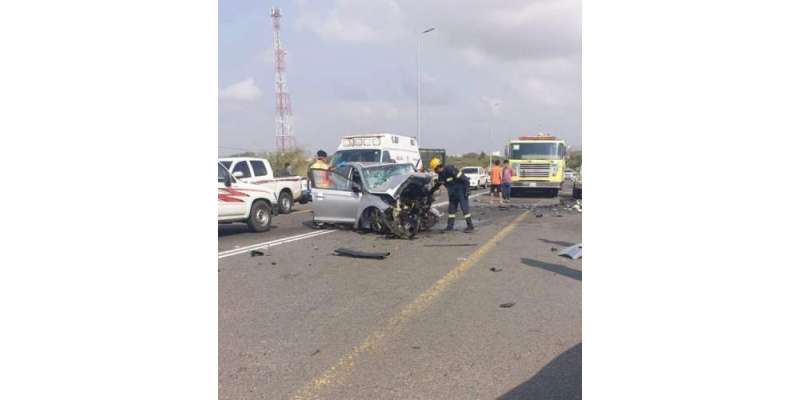 سعودی عرب میں ہولناک ٹریفک حادثہ، ایک ہی خاندان کے 4 افراد جاں بحق