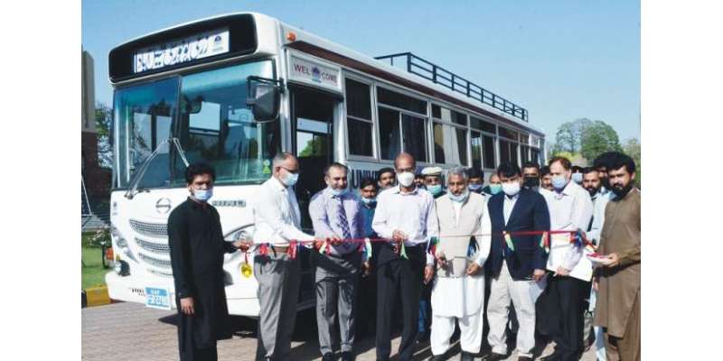 زرعی یونیورسٹی فیصل آباد موٹرپول میں بسوں کی نئی باڈیز تیار کرنے کا ..