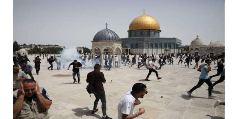 اسرائیلی فورسز کا ایک بار پھر مسجد اقصیٰ میں نمازیوں پر حملہ