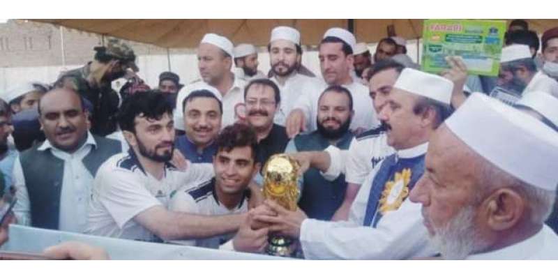 جشن آزادی فٹبال ٹورنامنت شنواری ستوری فٹبال کلب نے جیت لی