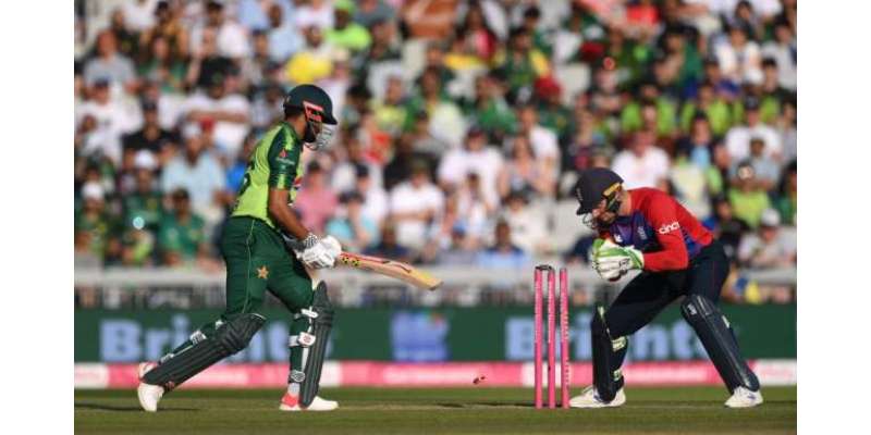 تیسرا ٹی ٹونٹی، پاکستان نے انگلینڈ کو جیت کے لیے 155 رنز کا ہدف دیدیا