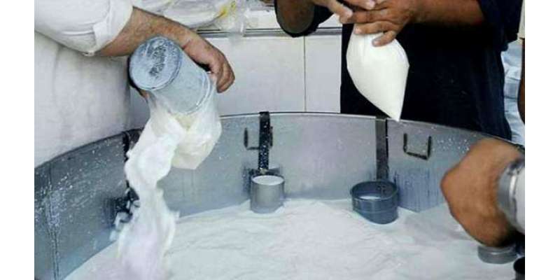 کراچی والے مہنگے ترین آٹے کے بعد مہنگا ترین دودھ بھی خریدنے پر مجبور ..