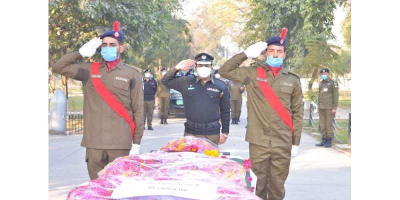 شہید کانسٹیبل نوید اصغر کی نماز جنازہ پولیس لائن ہیڈ کوارٹرز میں ادا ..