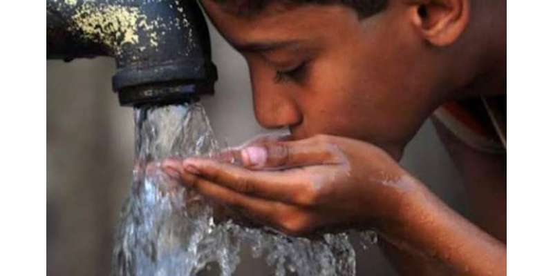حاصل پور کے گورنمنٹ پرائمری سکولز میں پینے کا پانی نایاب بچے صاف پانی ..
