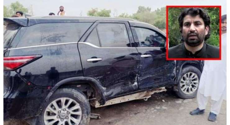 بھکر، سابق ڈپٹی اسپیکرقاسم سوری کی گاڑی حادثے کا شکار ہوگئی