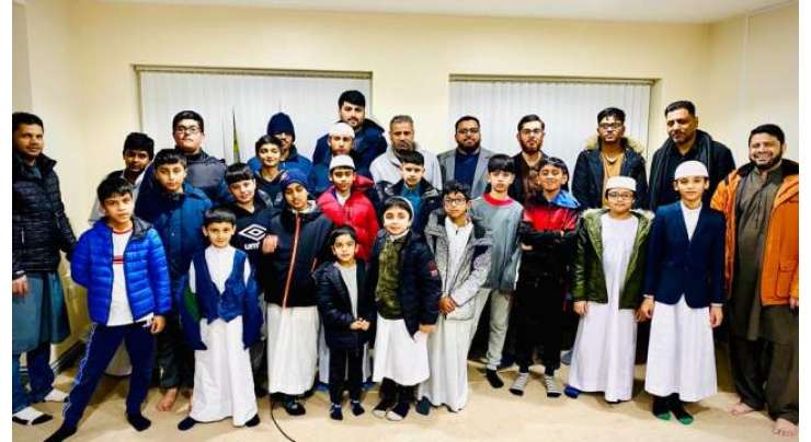 یو کے آئی ایم یوتھ سلوؤ کے ماہانہ یوتھ پروگرام کا سٹوک پوجز لین مسجد سلوؤ میں انعقاد