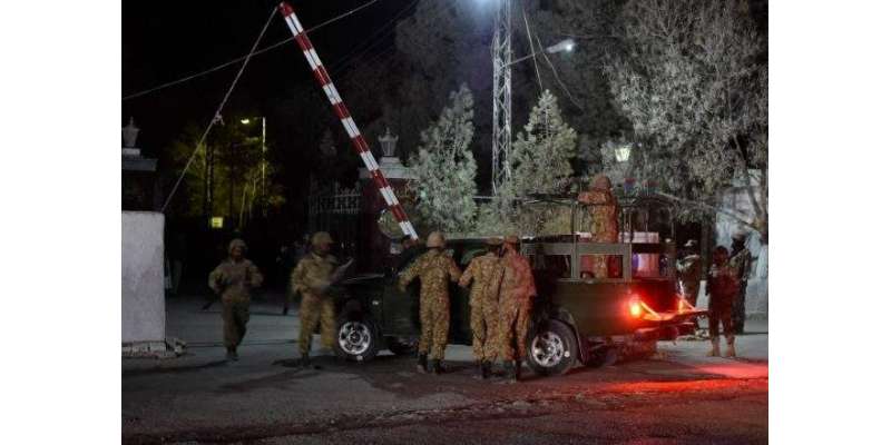 بلوچستان کے ضلع کیچ میں سیکورٹی چیک پوسٹ پر دہشت گردوں کا حملہ، 10 جوان ..