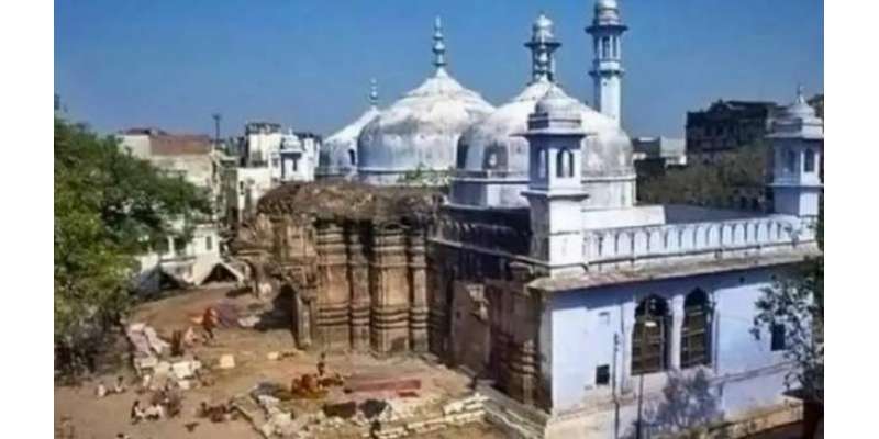 بھارتی سپریم کورٹ نے تاریخی مسجد میں نماز پر پابندی منسوخ کردی