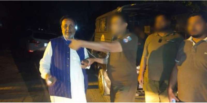 تحریک انصاف کے سینئر رہنما میاں محمود الرشید کو گرفتار کر لیا گیا