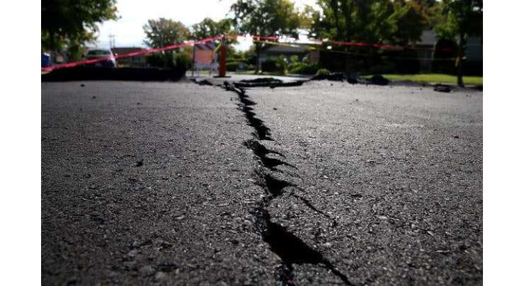 ملک کے کئی علاقے شدید زلزلے سے لرز گئے