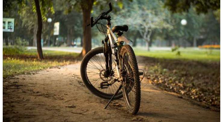 مسجد کے باہرسے چوری ، وزیراعلیٰ مریم نوازکے حکم پر بزرگ شہری کو نئی سائیکل دلوا دی گئی